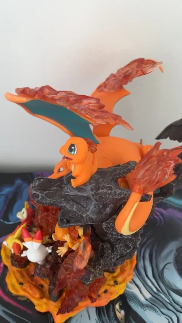 Pokémon - Statuette Dracaufeu - photo numéro 11