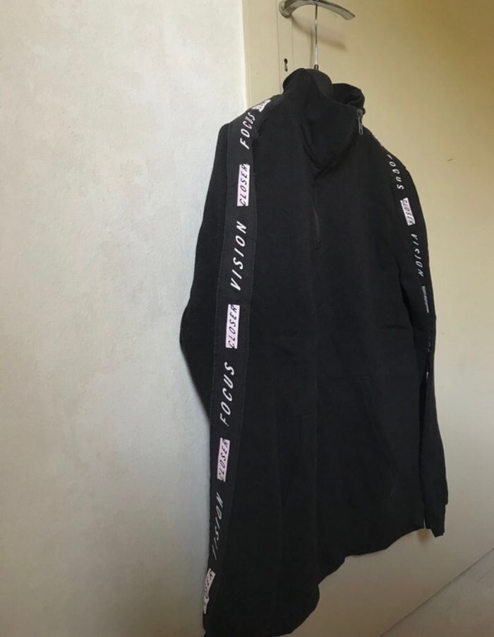 Pull avec fermeture - photo numéro 2