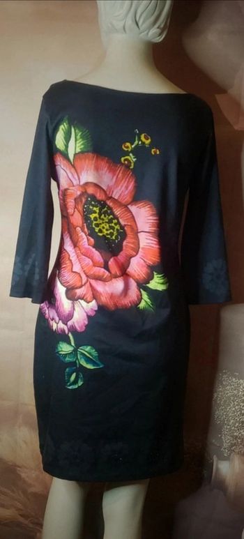 Jolie Robe Desigual taille 40
