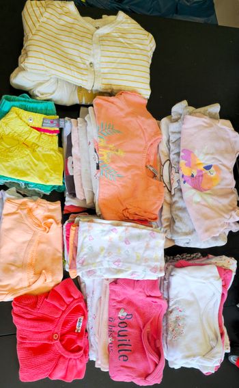 Lot vêtements fille 12Mois