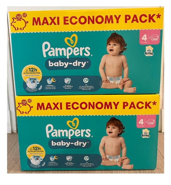Lot de 2 maxi packs Pampers Baby-Dry taille 4, soit 216 couches