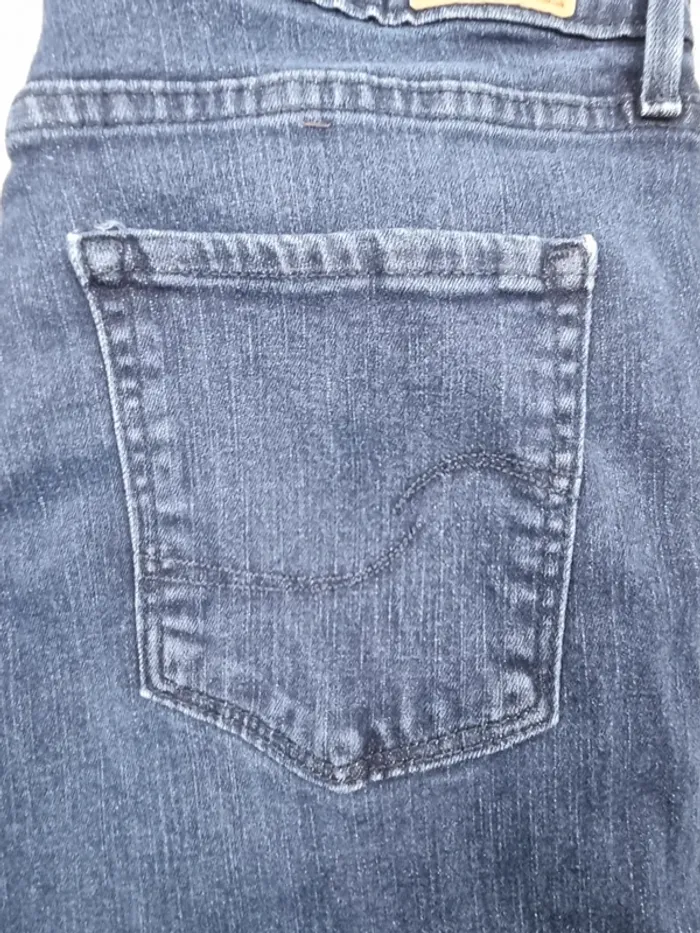 Jean Levi’s Signature Mid Rise Bootcut Bleu – Taille 40 Femme (mesures en photos) - photo numéro 9
