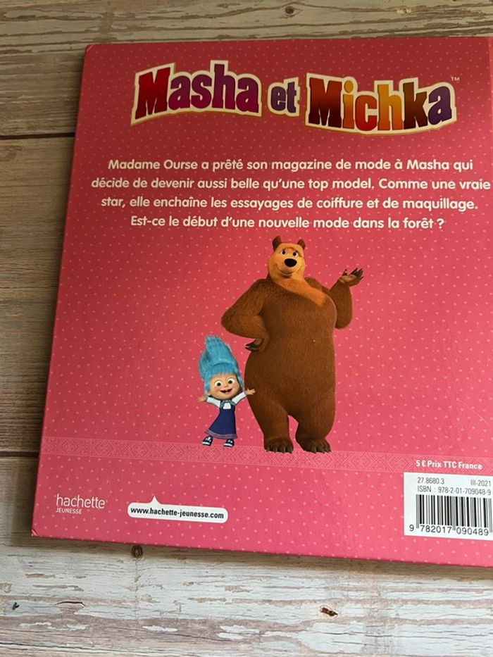 Livre Masha et Michka - Masha top modèle - photo numéro 2
