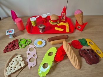 Lot de Dinette  modulable Hamburger - neuf