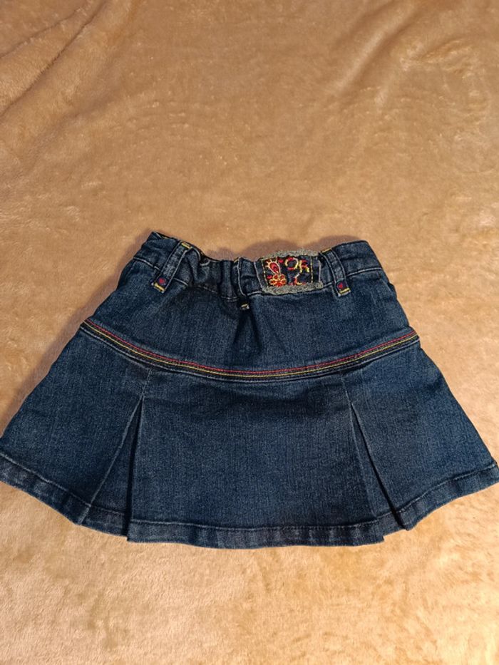 Jupe en jean fleurs 3 ans - photo numéro 5