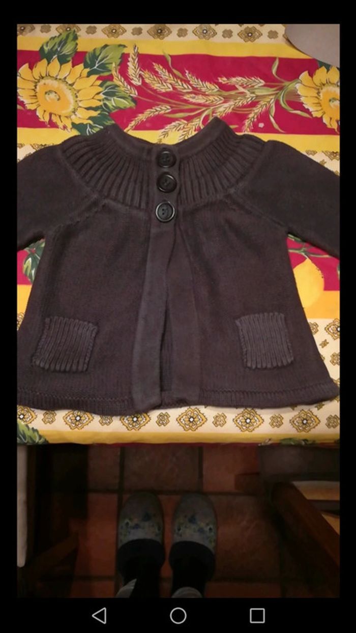 Gilet 3 boutons hauts 6mois
