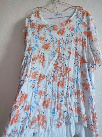 Tee-shirt fleurie avec doublure taille M/L