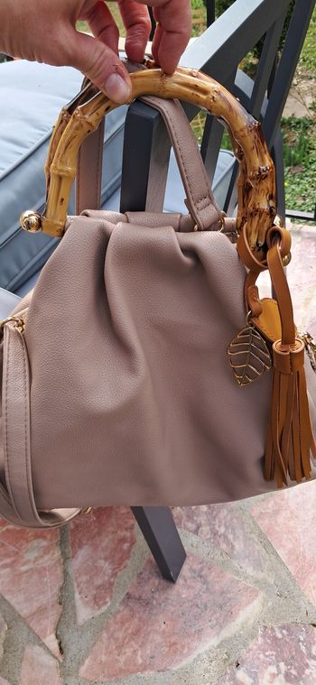 Très beau sac a main