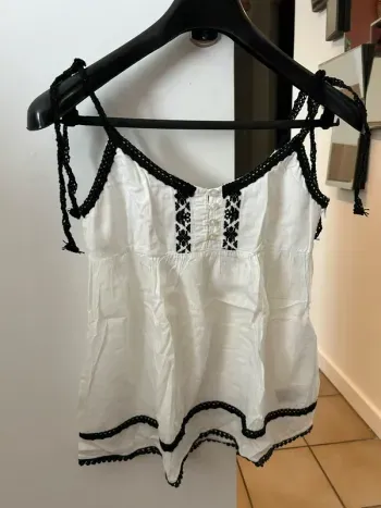 Débardeur Naf Naf taille 34