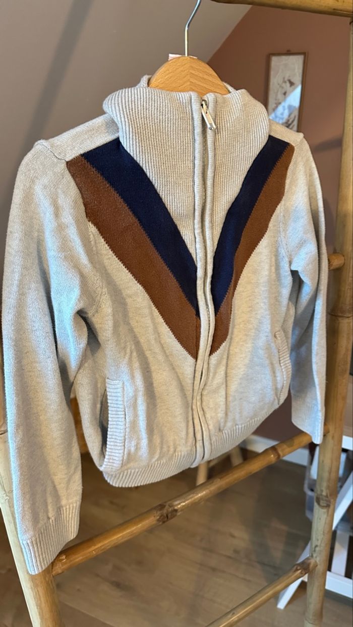 💜 Gilet beige avec motif tape à l’œil 4 ans 💜 - photo numéro 2