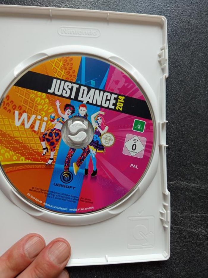 Nintendo - Wii - Just dance 2014 - photo numéro 6