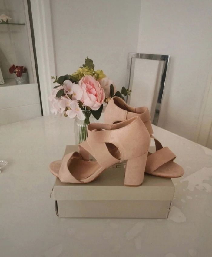 🤎🤍Jolie Paires De Sandales La Bottine Souriante 🤎🤍 - photo numéro 7