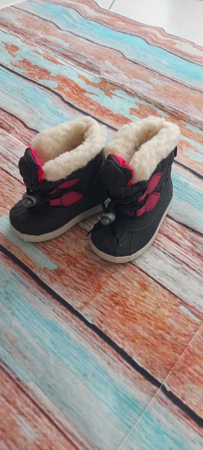 Bottes bébé fille 18 / 19 apres ski neige