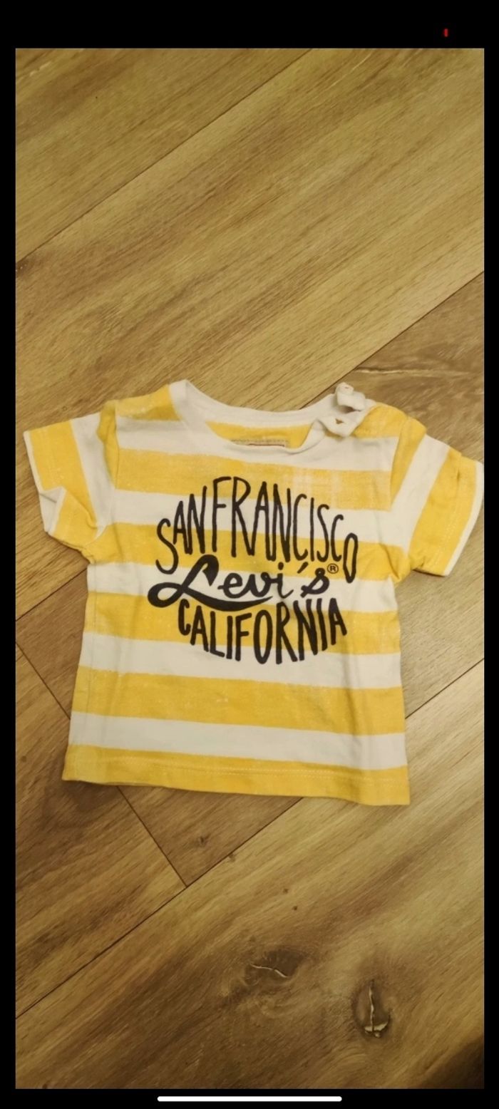 T-shirt Levi's