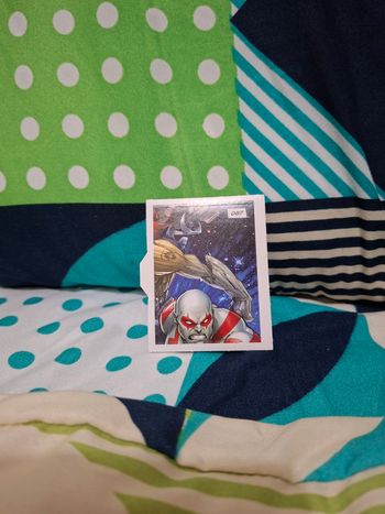 Carte Marvel devient un héros 087