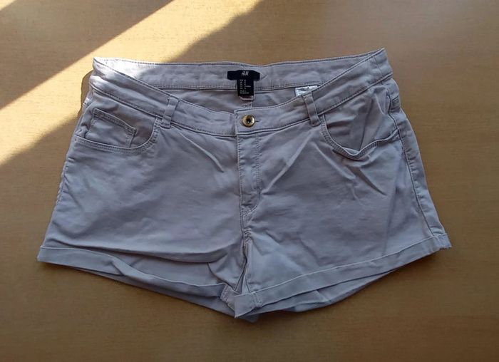 Short H&M beige 42