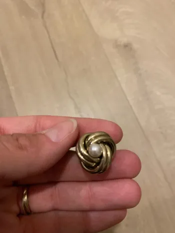 Bague perle dorée