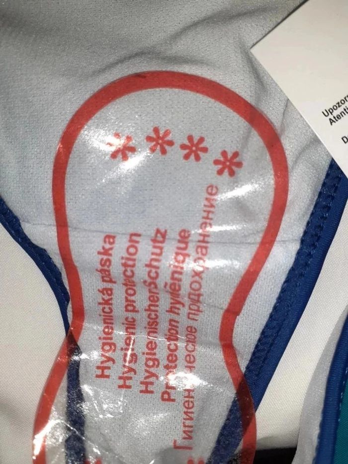 Maillot de bain bleu - photo numéro 3