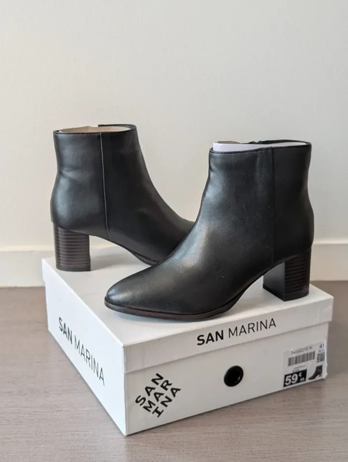 Bottines à talons San Marina en cuir Noir - Taille 41 -
Neuf