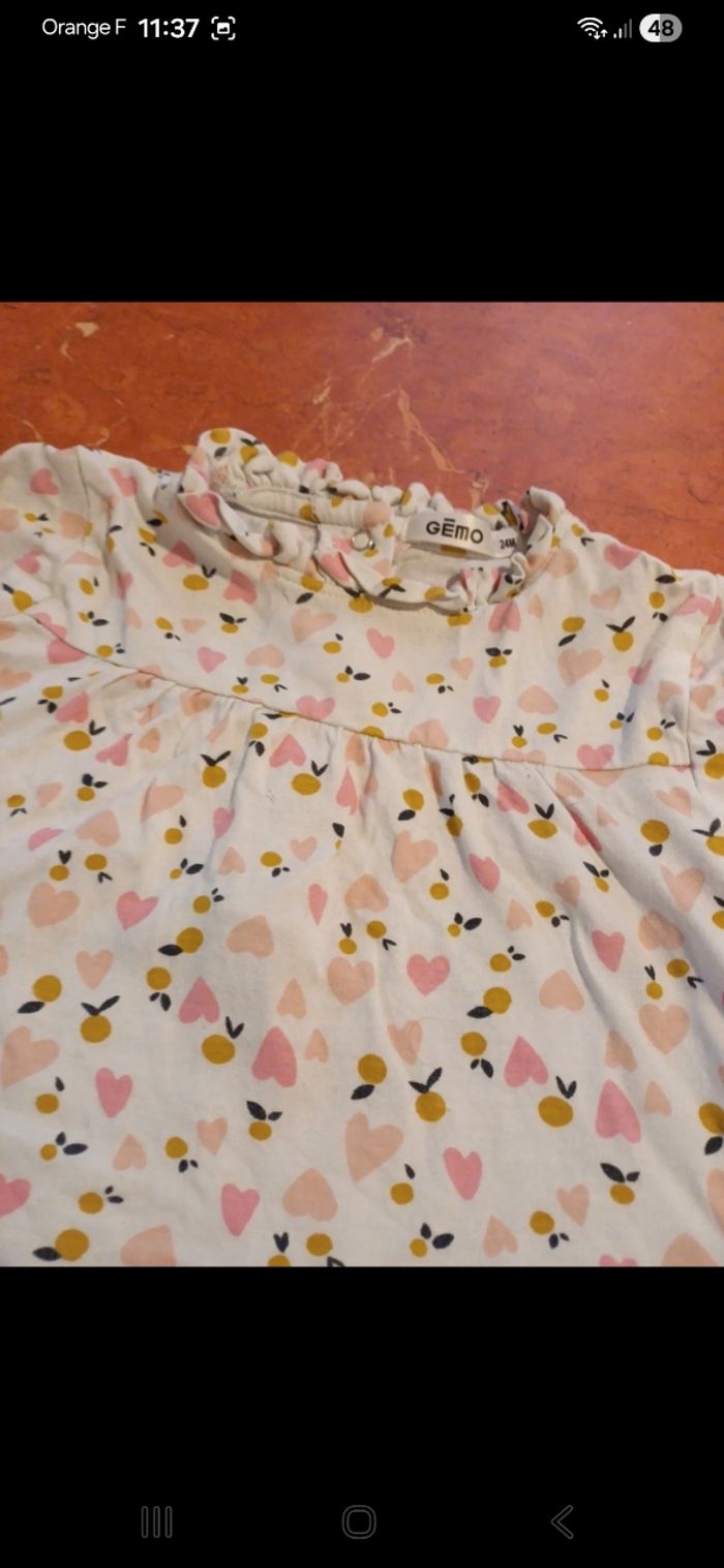 T.shirt fille taille 24 mois - photo numéro 2