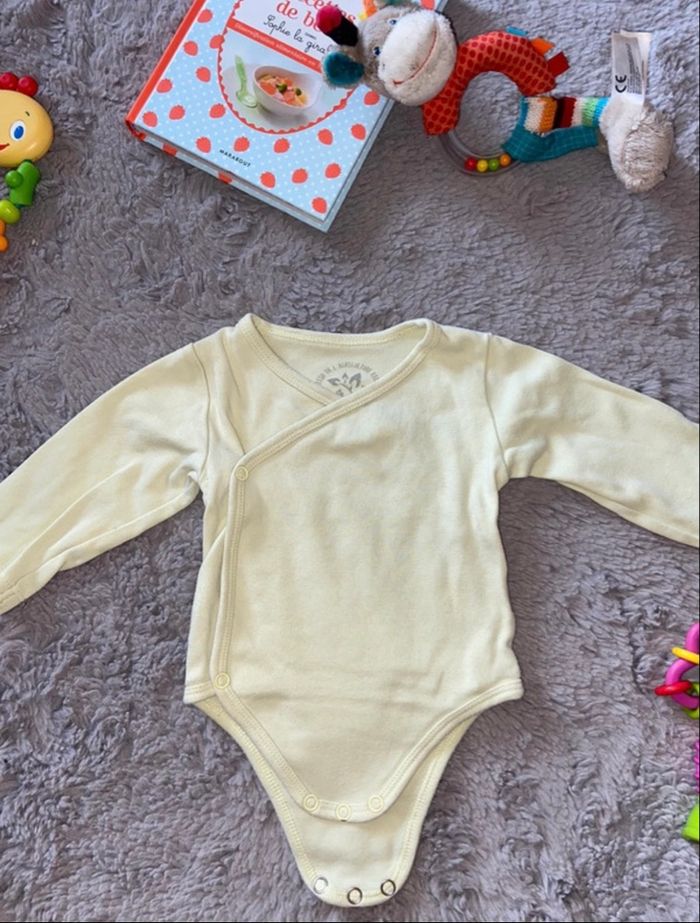 Lot de bodies bébé - photo numéro 2