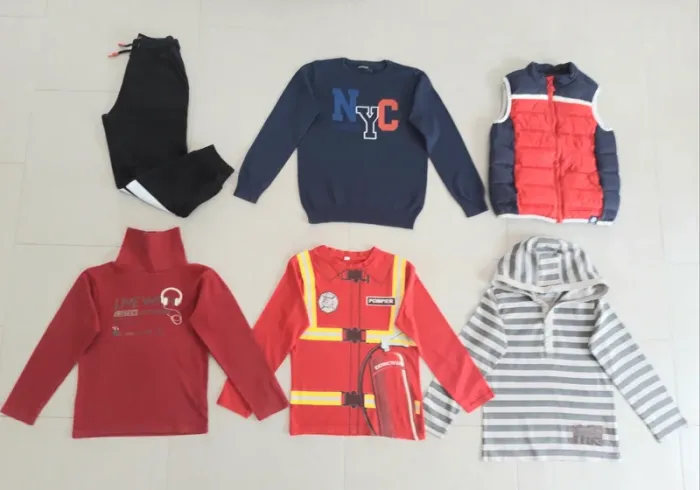 Lot 6 vêtements garçon 8 ans SM, TAO