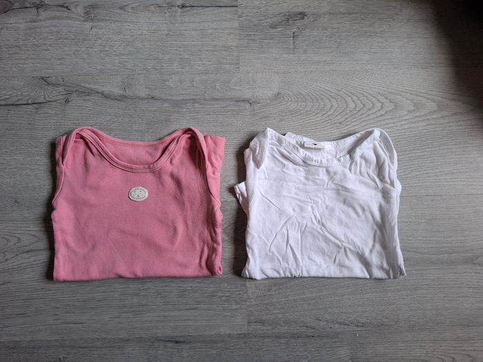 Lot de 2 bodies manches courtes