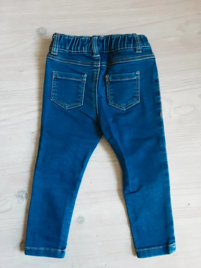 Lot 4 jeans fille T. 18 mois - photo numéro 11