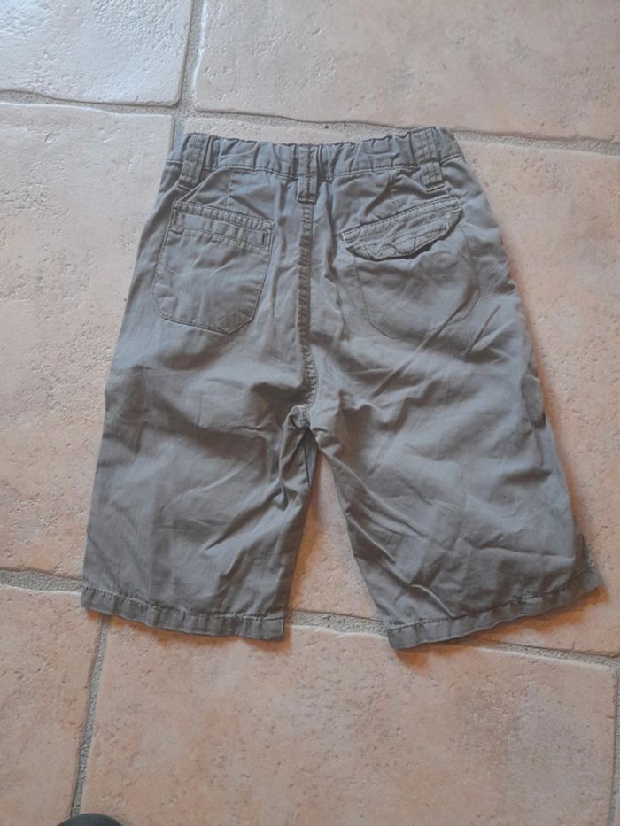 Short kaki/gris NKY 8 ans - photo numéro 2