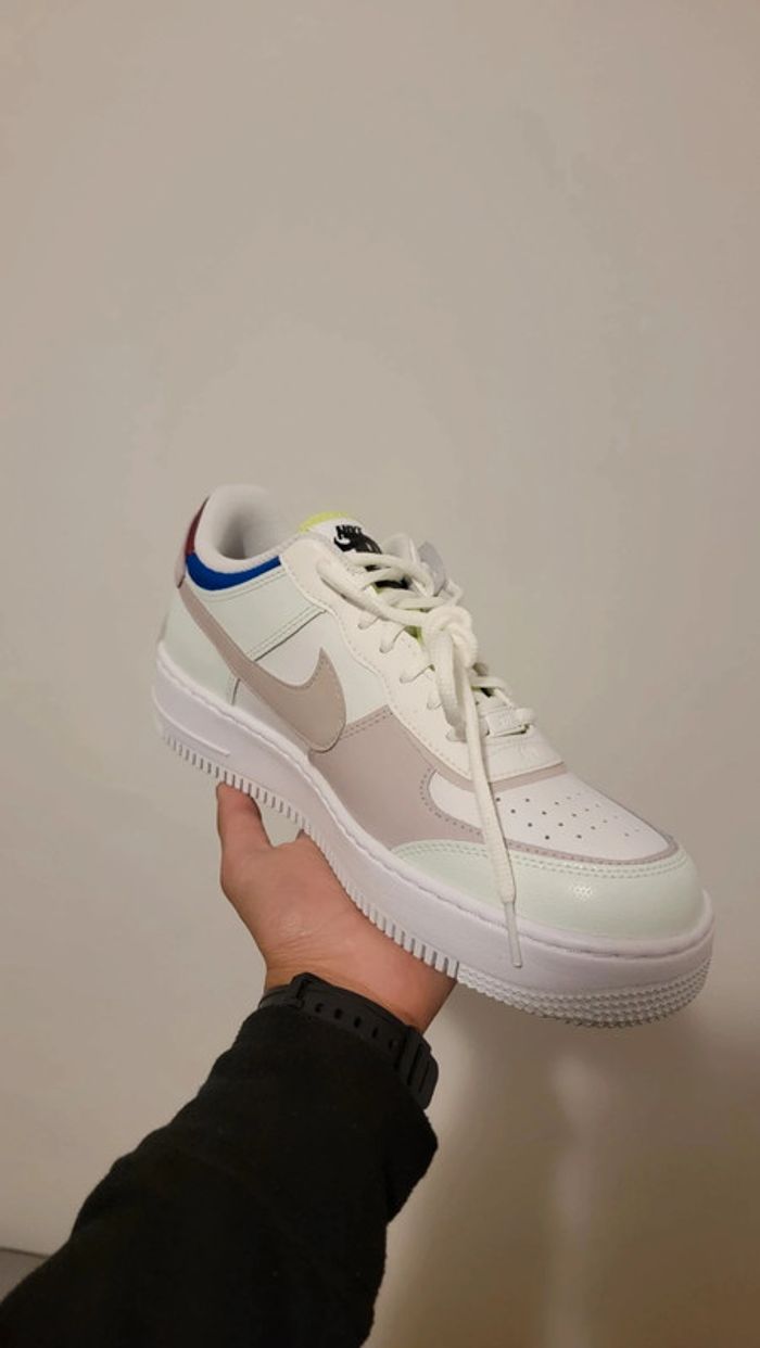W AF1 Shadow Se - photo numéro 3