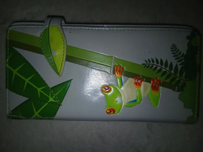 Portefeuille grenouille