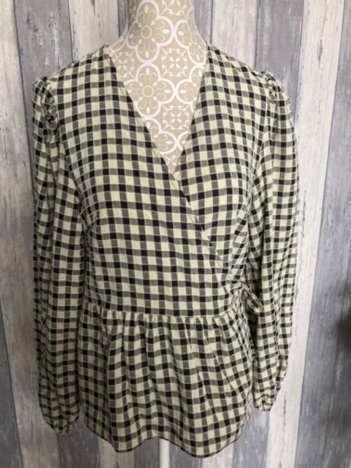 Blouse cache coeur