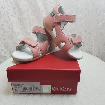 Chaussures  sandales  kickers  rose  clair