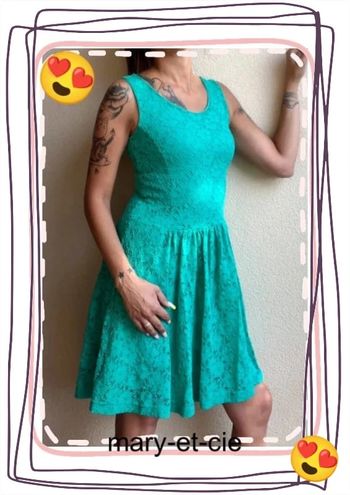 SOLDÉ - Robe taille S/M