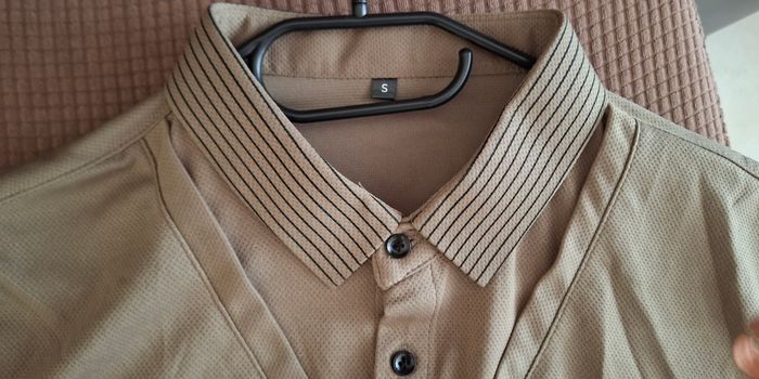 Polo homme beige.neuf. TS - photo numéro 2