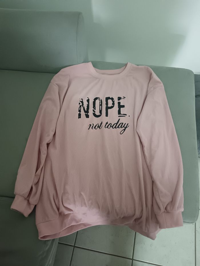 Vêtement femme - photo numéro 2