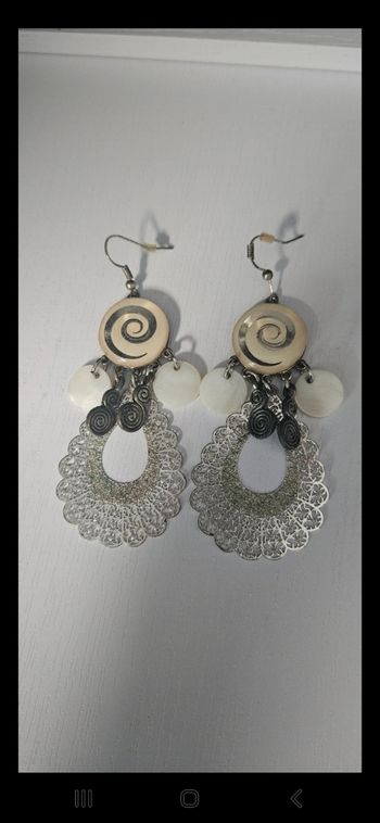 Paire de boucles d'oreille
