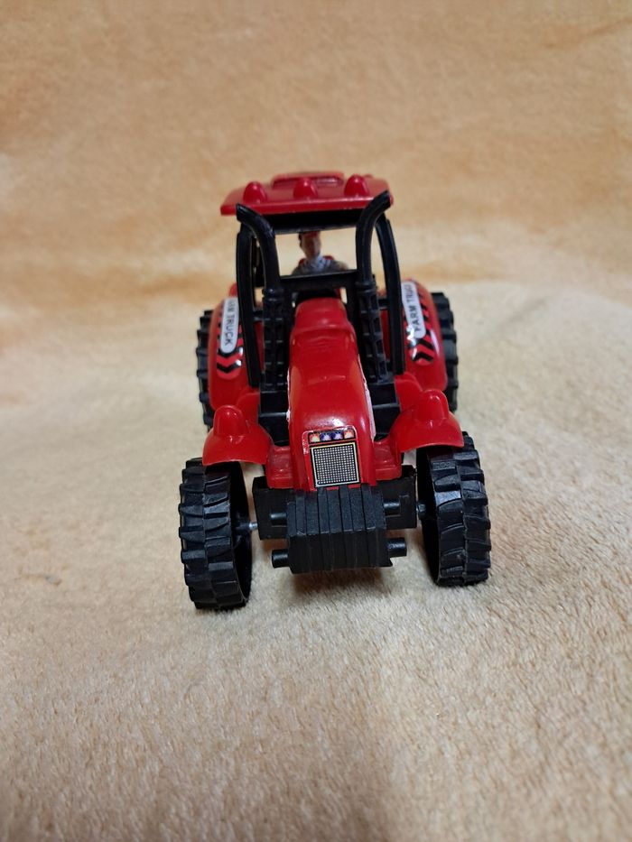 Lot de 2 tracteurs - photo numéro 5