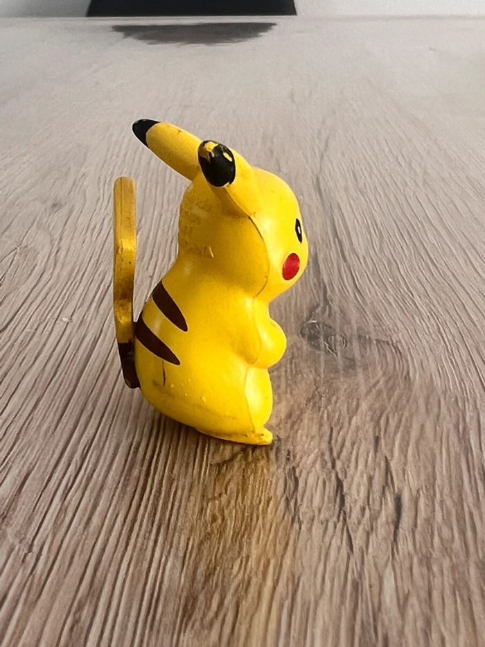 Figurine pikachu année 2000 vintage - photo numéro 4
