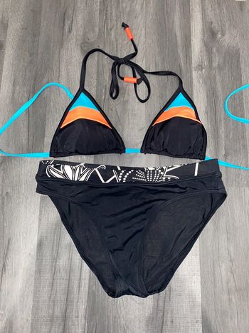 Maillot 2 pièce haut 34 et bas 36