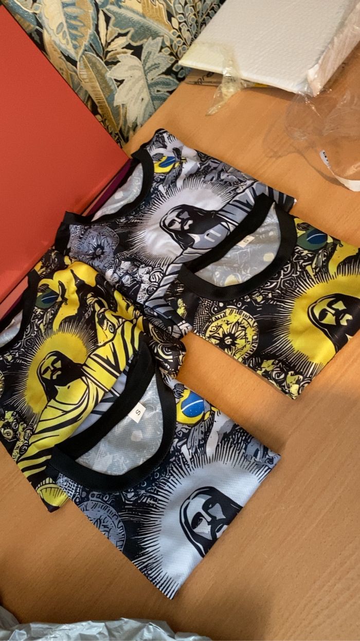 Lot t shirt