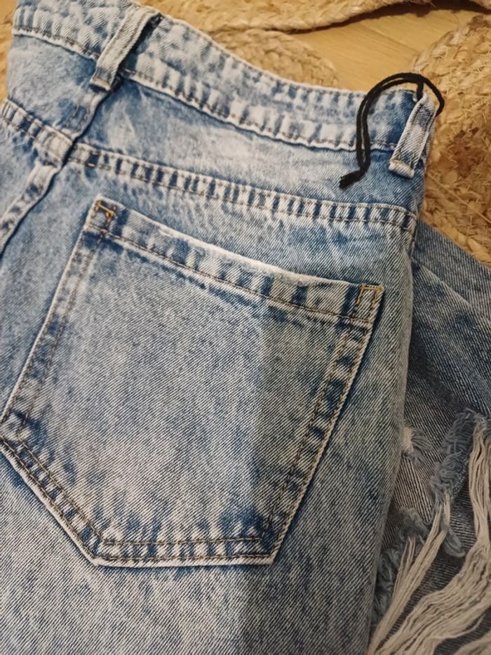Jean taille haute destroy Daysie taille M 38 - photo numéro 7