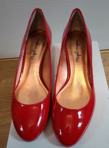 Superbe  escarpins rouge vernis femme neuf taille 37
