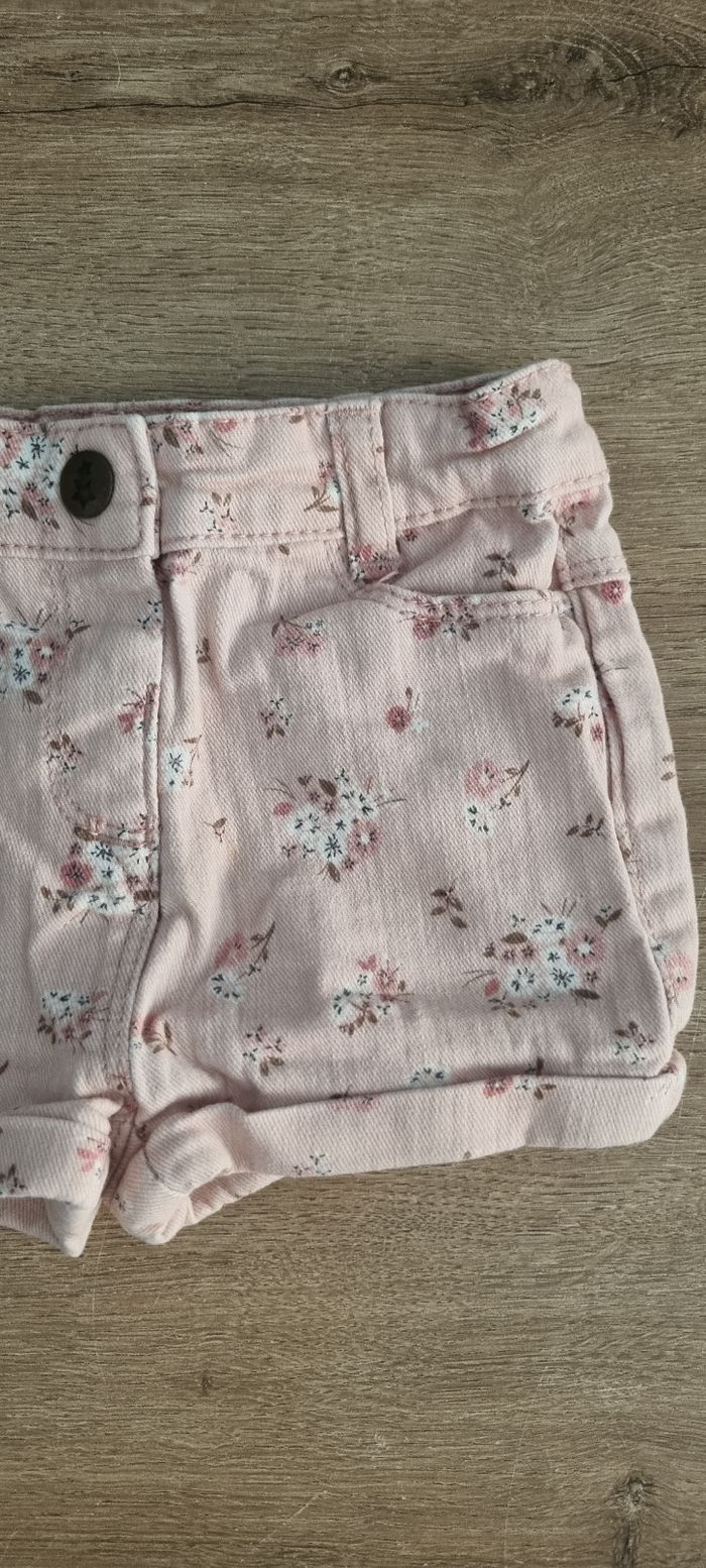 Short fleuri TAO 12 mois 🌸 - photo numéro 2