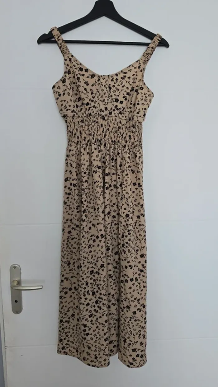 Robe longue à bretelles