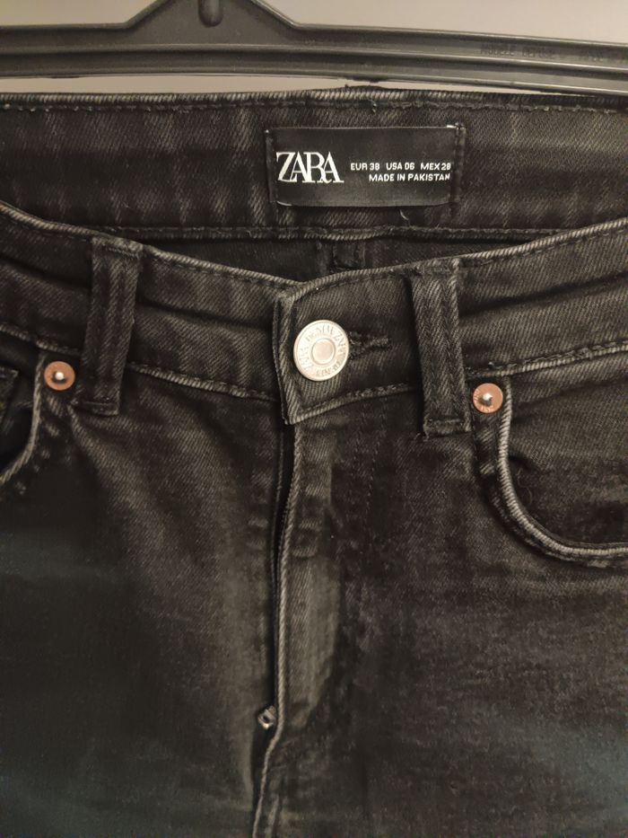 Jean noir - photo numéro 2