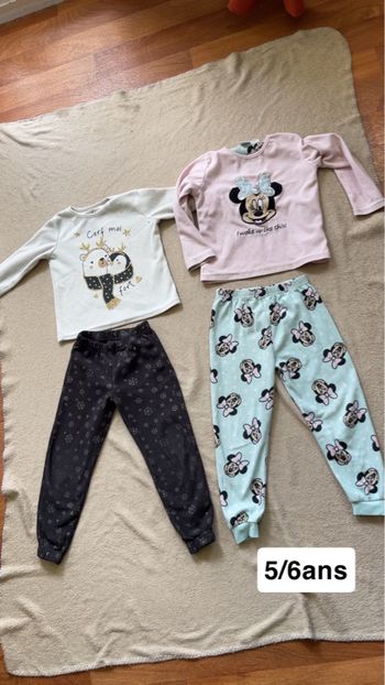 Lot pyjama 5/6ans