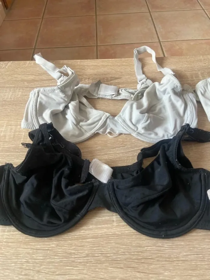Donne soutien-gorge d’allaitement 90C - photo numéro 2