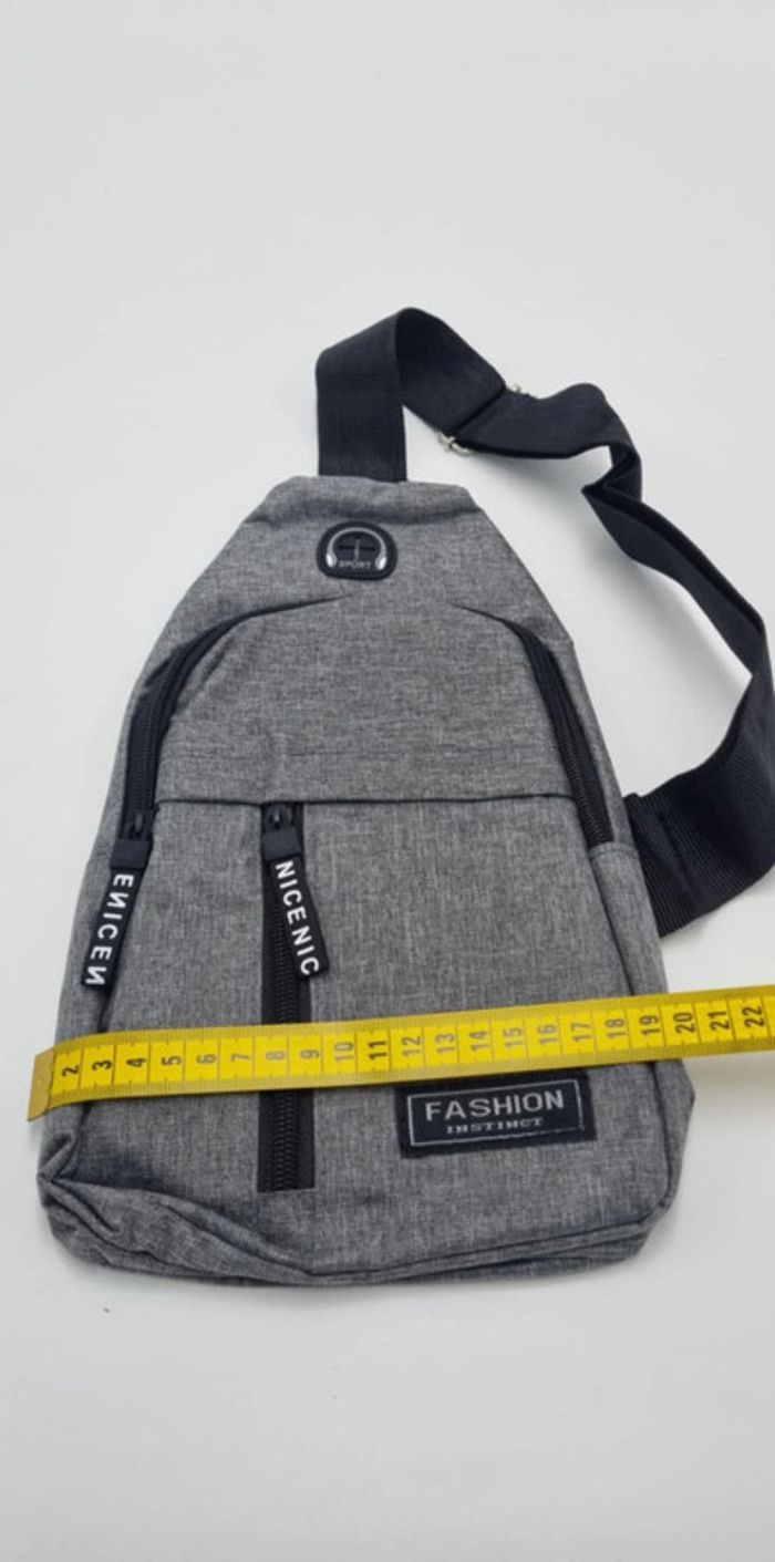 Sac à dos gris neuf - photo numéro 4