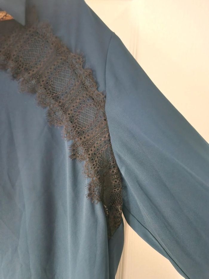 Chemise transparente bleu marine et dentelle Gérard  Darel taille 46 - photo numéro 7